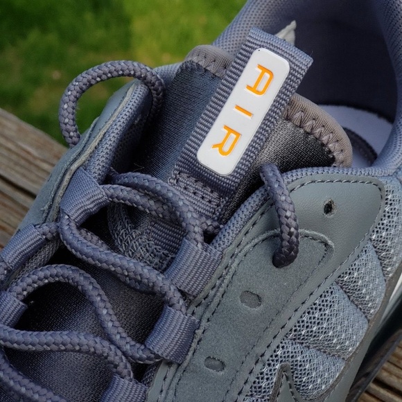 Nike Air Max 270 Futura - Picture 4 of 5